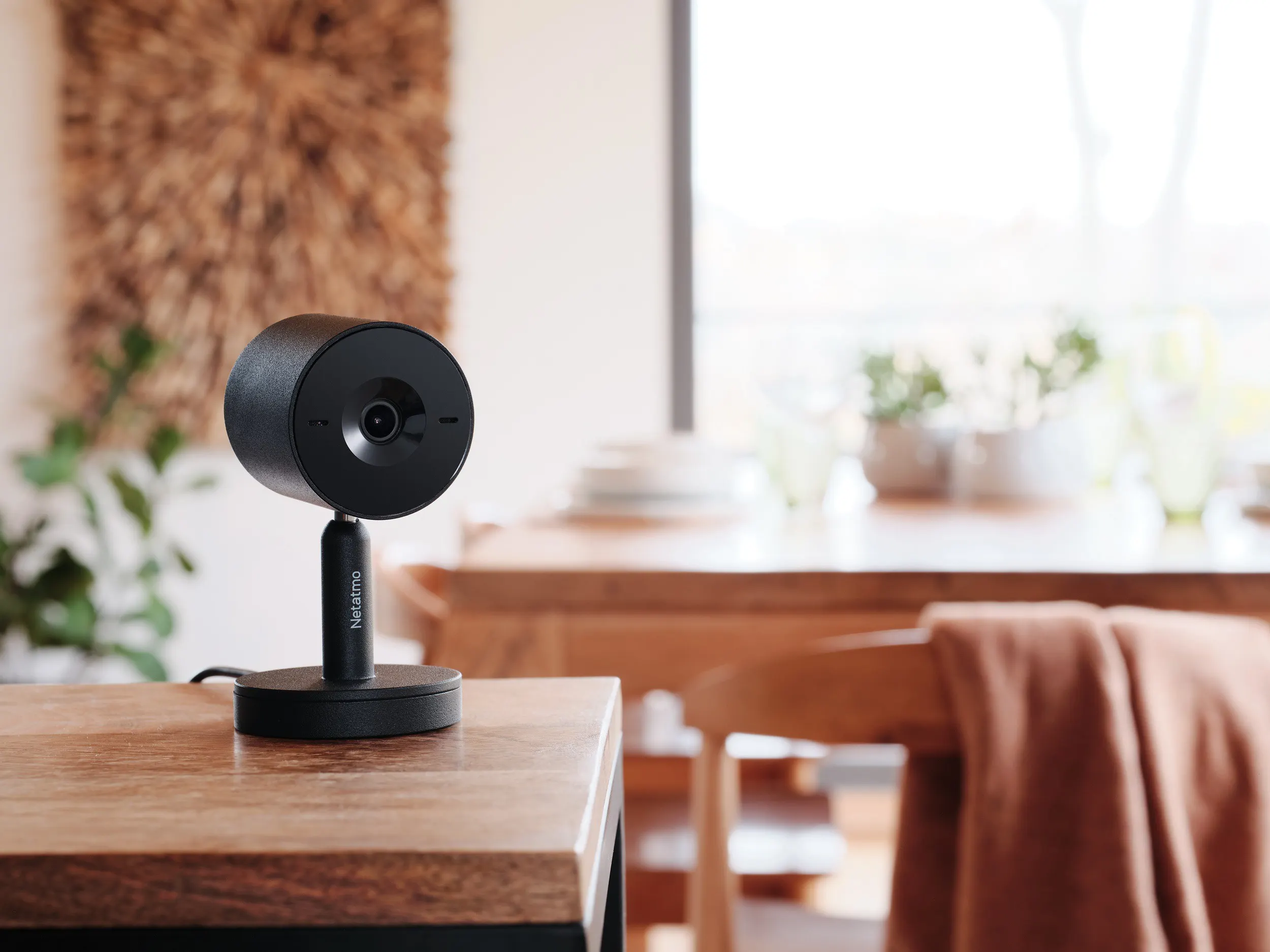 NPC-Noire-Dining-Room-WEB copie Netatmo Caméra Intérieure Advance : la dernière innovation pour un foyer sécurisé